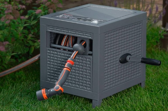 Привлекательный дизайн катушки сделает ее украшением любого сада или веранды.